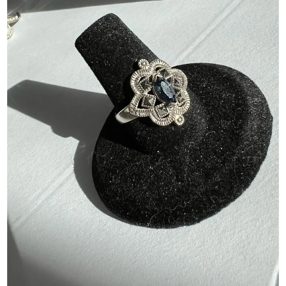 NEW Sterling Silver Floral Marcasite Ring with blue Oval Stone Size‎ 8